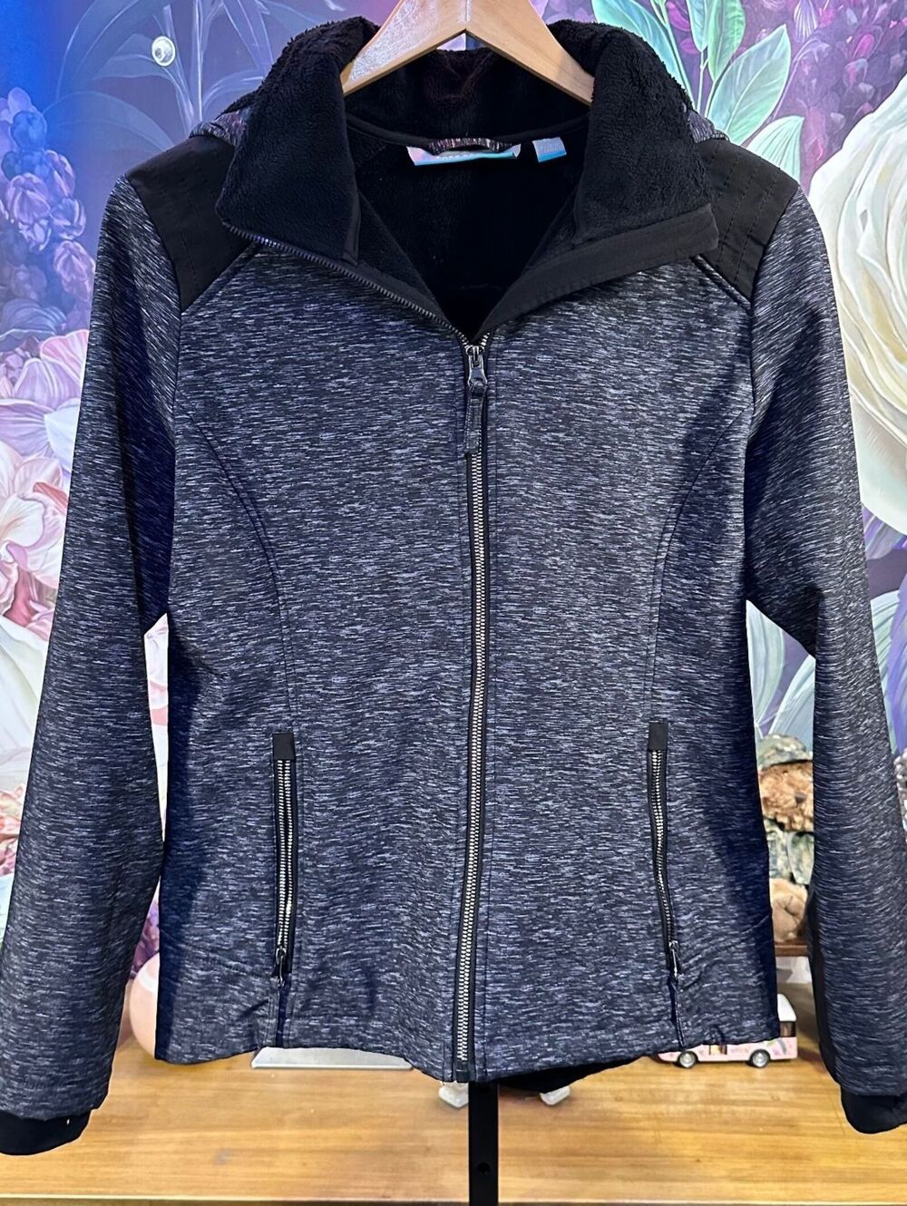 Free Country M Softshell Hooded Jacket Fleece Lined Outdoor Activewear Gray